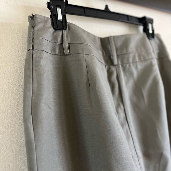 Sandro Studio sage green pencil skirt - Picture 4 of 9